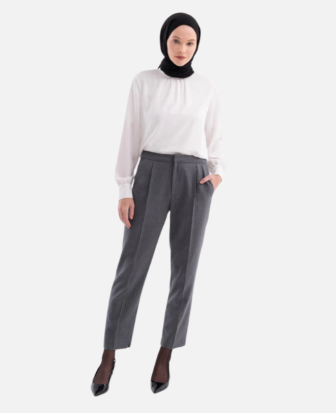 Pantalon rayé détaillé à plis